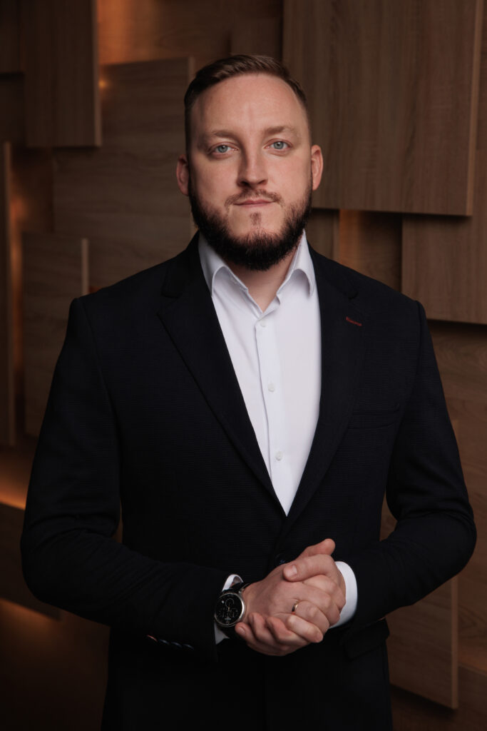 Алексей Липатов